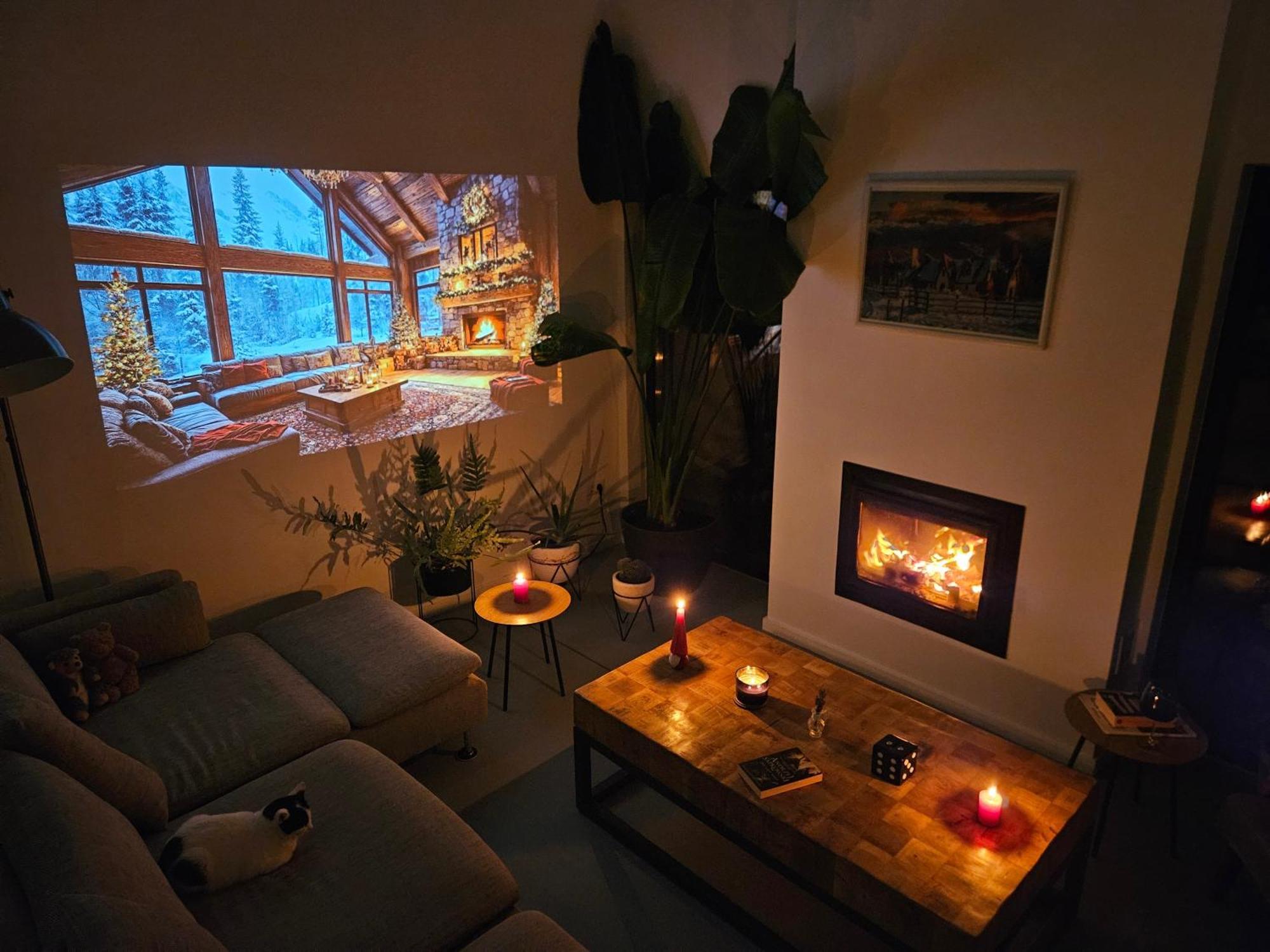 Black Walnut House With Indoor Outdoor Fireplace Izvoarele  エクステリア 写真
